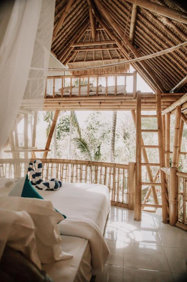 La Royale Romantic Bamboo Villas Klungkung Экстерьер фото