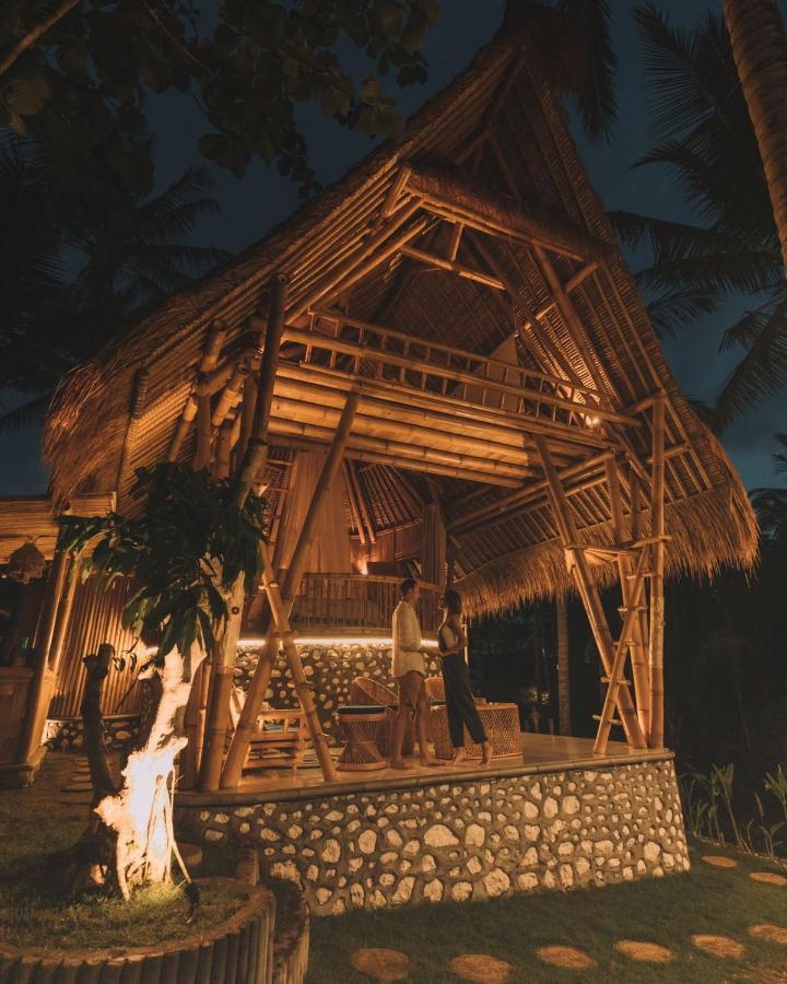 La Royale Romantic Bamboo Villas Klungkung Экстерьер фото